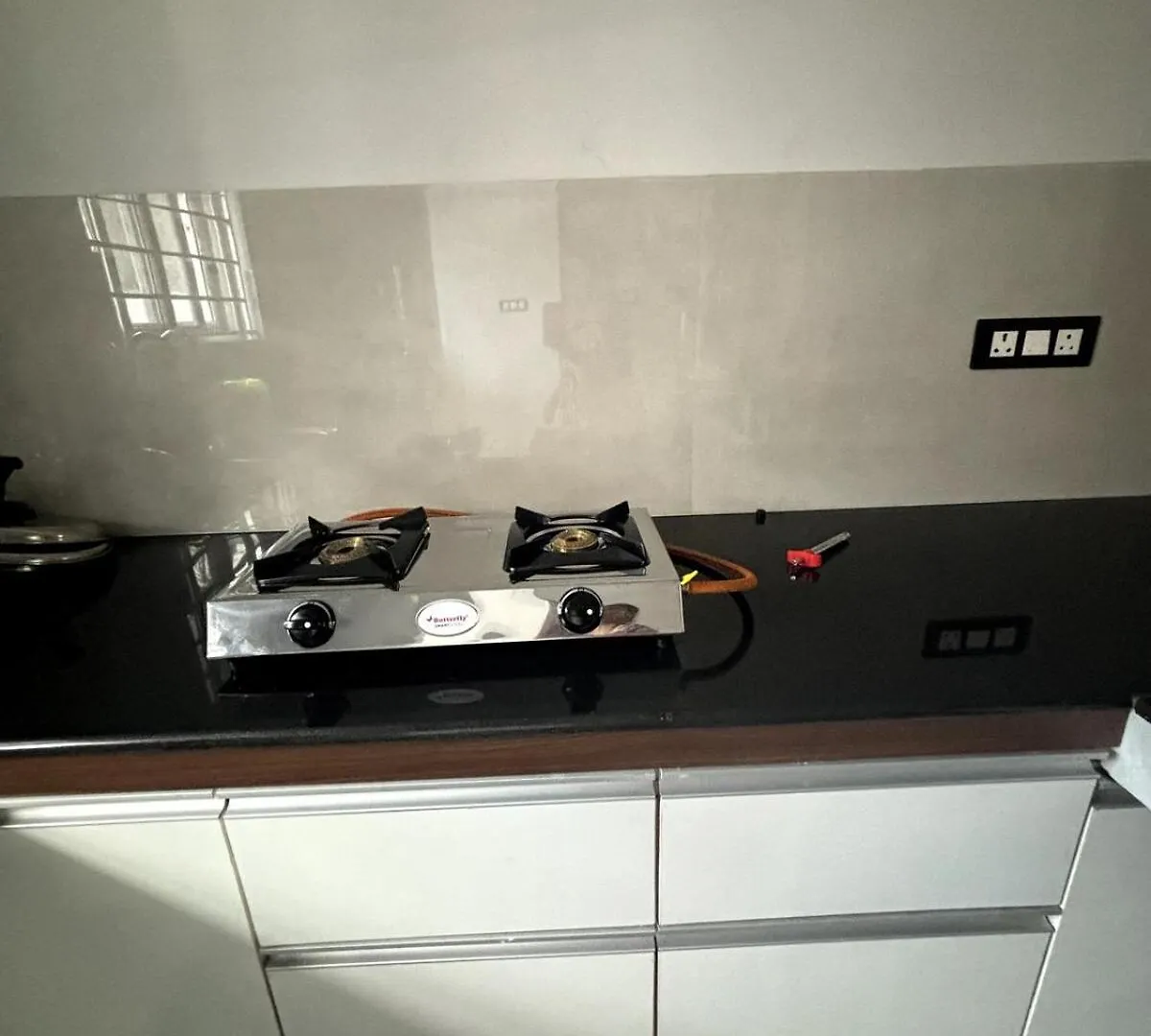 Apartment G 5 Gayathri Enclave 2 Bedroom Fully Furnished Apt Thiruvananthapuram Indien