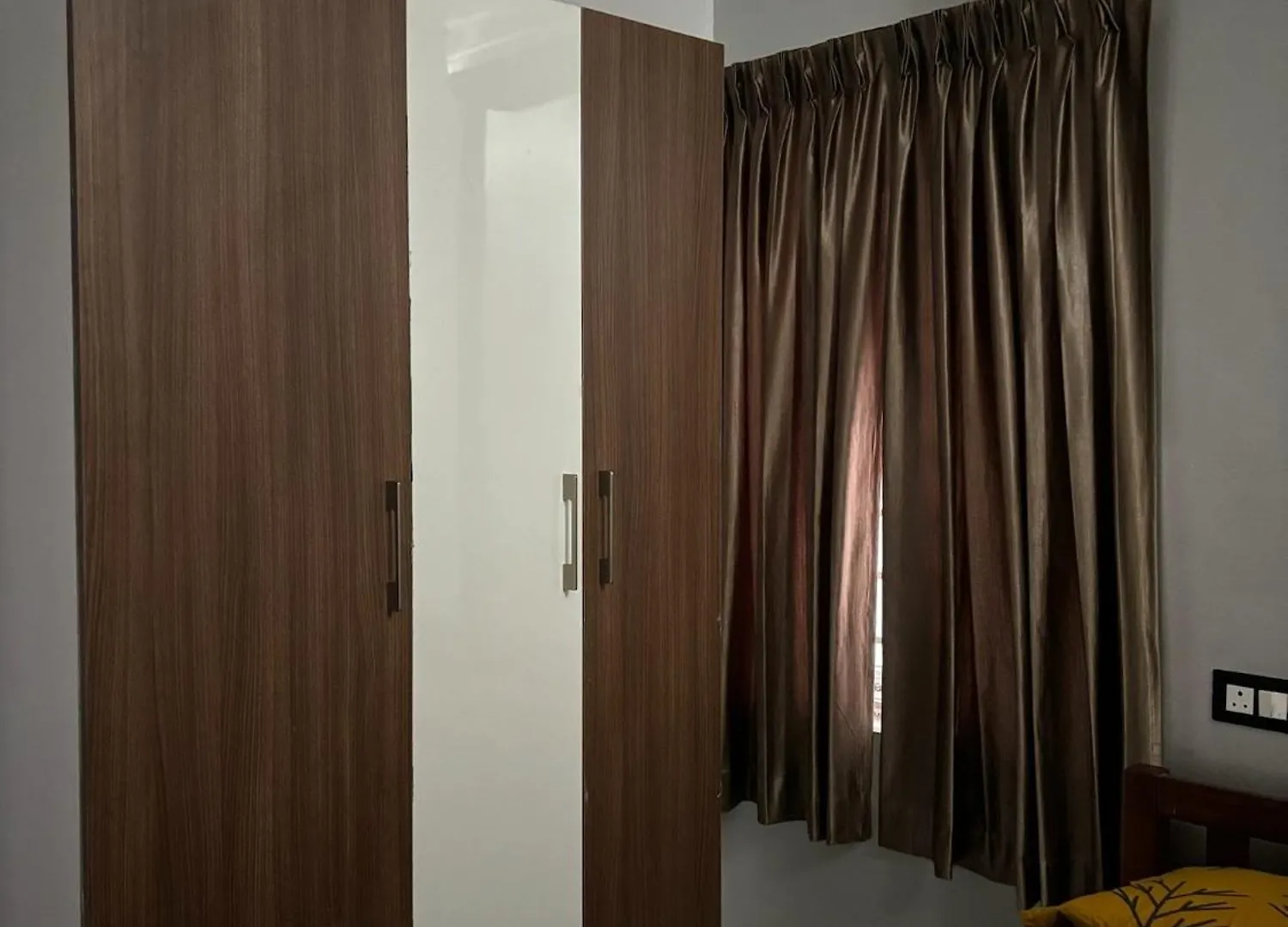 G 5 Gayathri Enclave 2 Bedroom Fully Furnished Apt Thiruvananthapuram